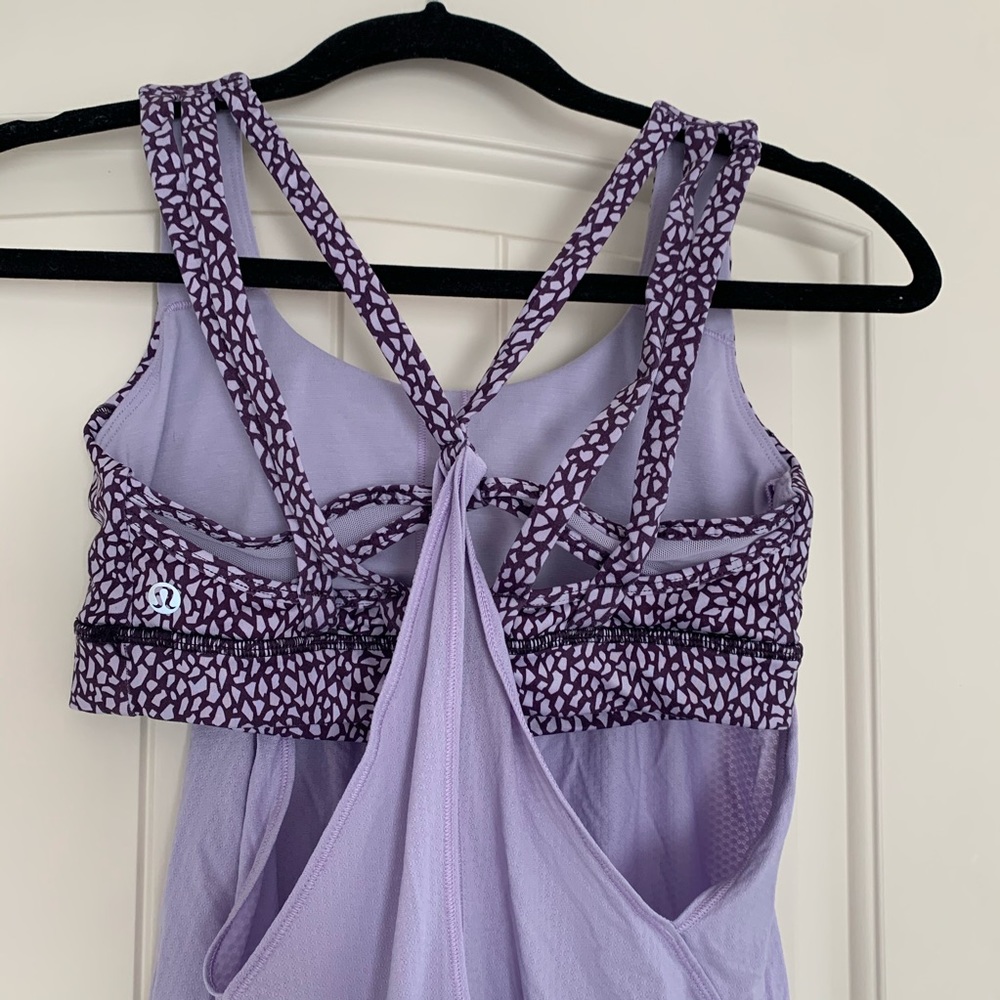 Lululemon tank with built in bra!